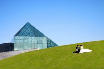 モエレ沼公園 ガラスのピラミッド